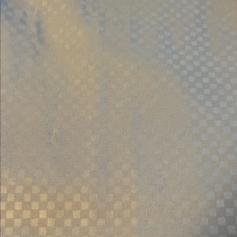 Christian Siriano Silver Tone Checker Jacquard Queen Sheets and two pillowcases - Picture 3 of 3